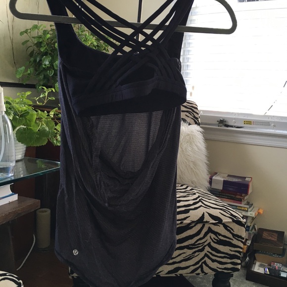 Lululemon top size 2 - Picture 4 of 8